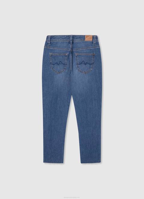 djevojka traper ljubičaste traperice visokog struka opuštenog kroja Pepe Jeans JZ8H1362