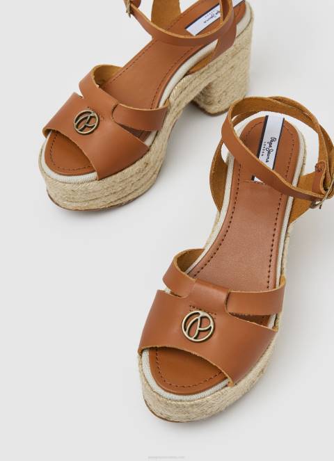 žene preplanuli ten taffy dnevne kožne sandale Pepe Jeans JZ8H645