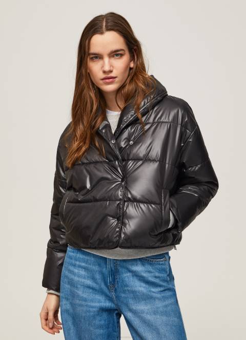 žene crno sjajna podstavljena jakna Pepe Jeans JZ8H123