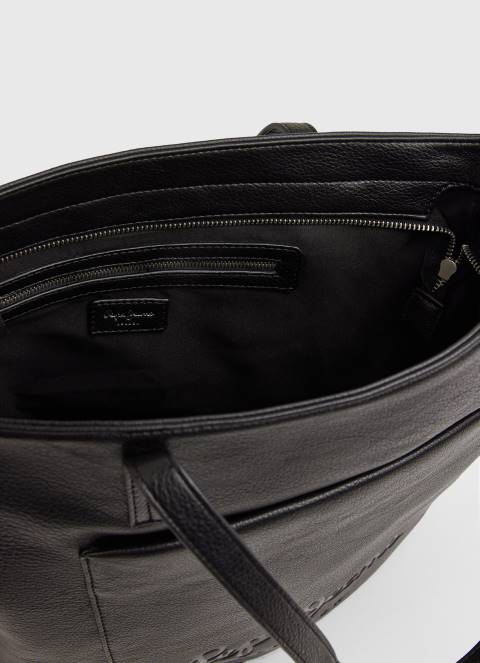 žene crno velika torba s utisnutim logotipom Pepe Jeans JZ8H711