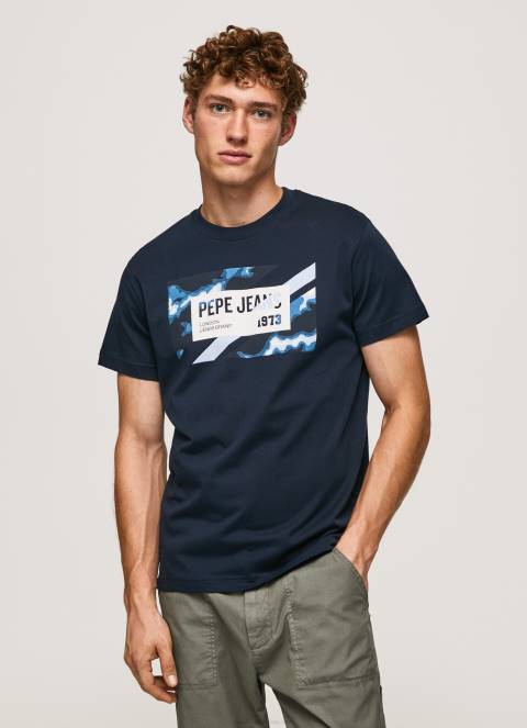 muskarci_dulwich_pamucna_majica_s_printom_zastave_pepe_jeans_jz8h956.jpg muškarci dulwich pamučna majica s printom zastave Pepe Jeans JZ8H956 - Slika 1