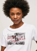 žene bijela majica s printom fotografija Pepe Jeans JZ8H432 - Slika 3